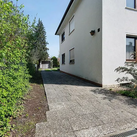 Traumhaftes Wohnen Beim Badesee * Erlangen